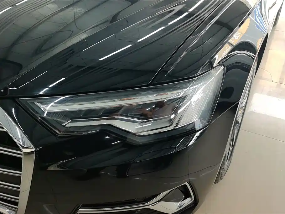 Audi A6L 2023