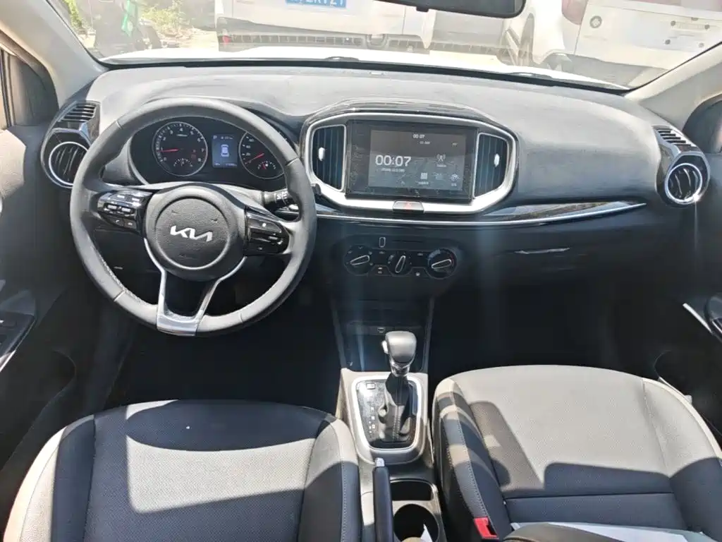 Kia KX1 2023 — фото 13