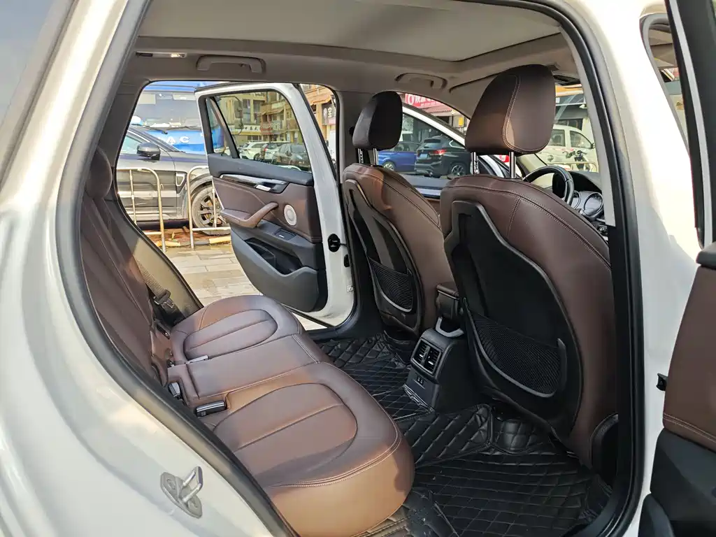 BMW X1 2022 — фото 10