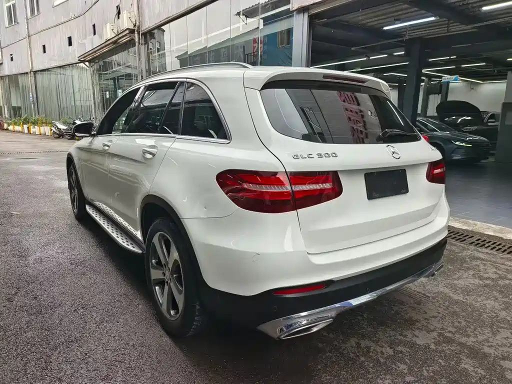 Mercedes-Benz GLC 2016 — фото 7