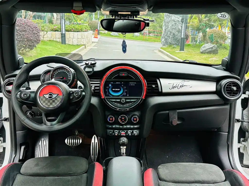 MINI JCW 2017 — фото 15