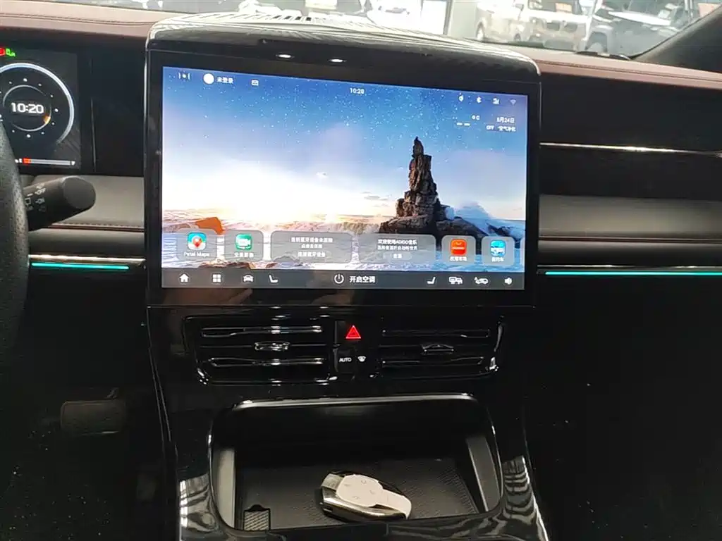 GAC Motor Trumpchi M8 2024 — фото 12