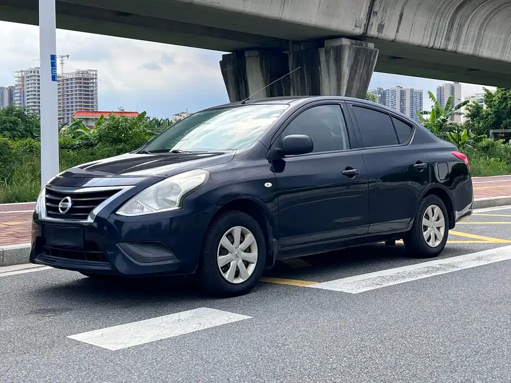 Nissan Sunny 2016