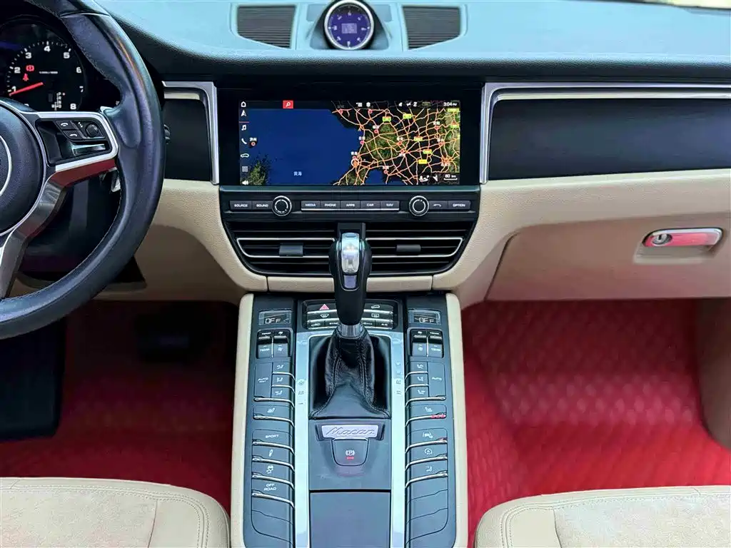 Porsche Macan 2019 — фото 14