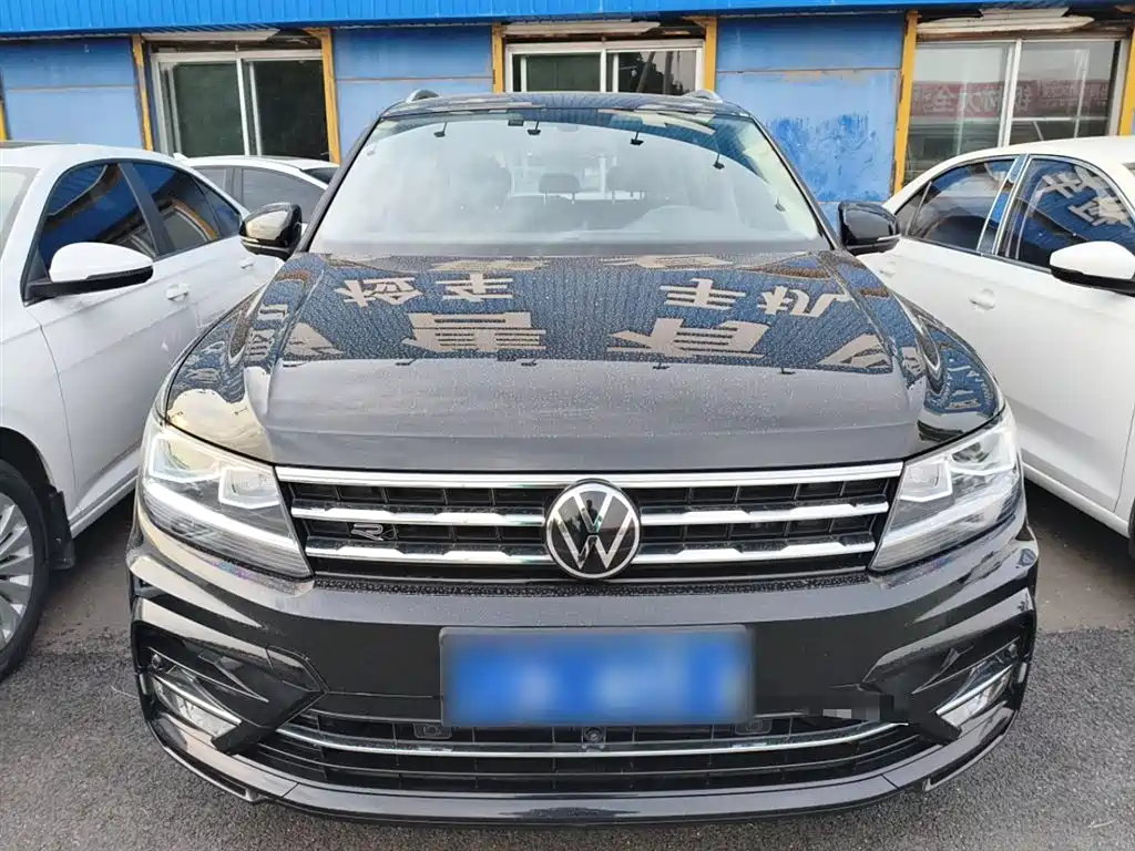 Volkswagen Tiguan L 2021 — фото 23