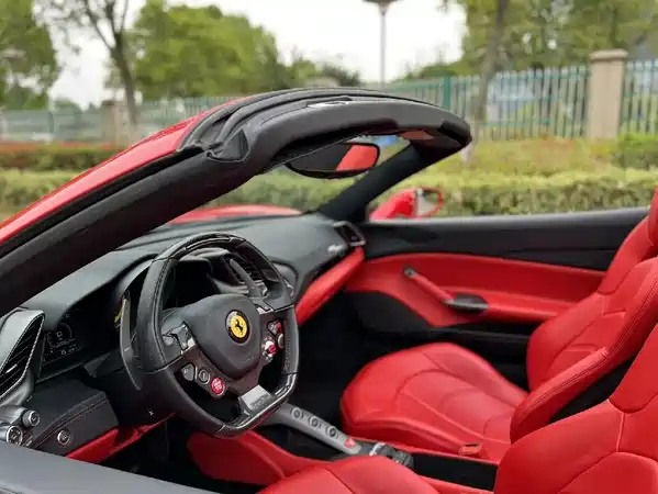 Ferrari 488 2019