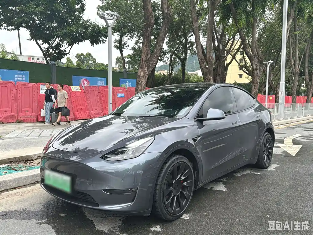 Tesla Model Y 2021 — фото 1