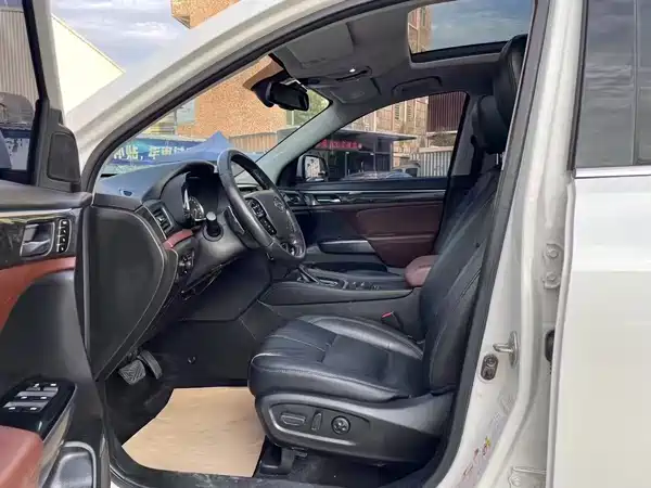 GAC Trumpchi GS8 2018
