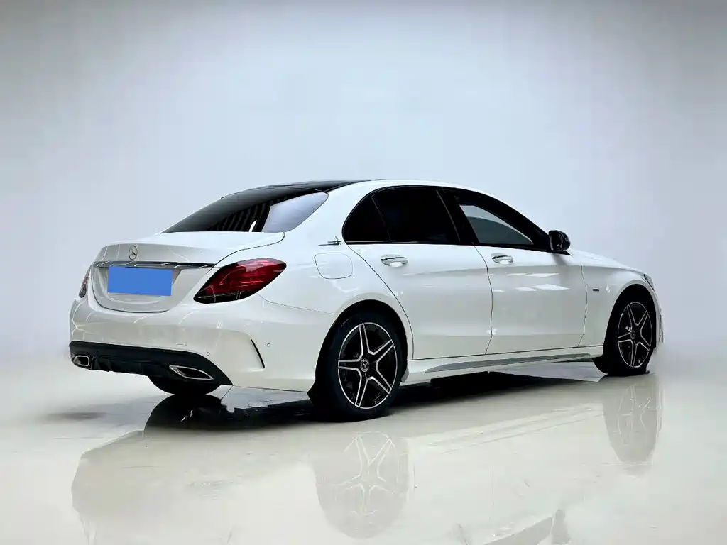 Mercedes-Benz C-Class 2021