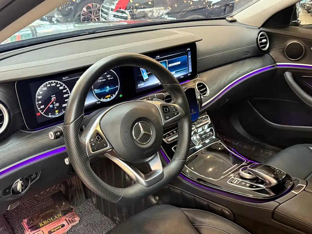 Mercedes-Benz E-Class 2017 — фото 11