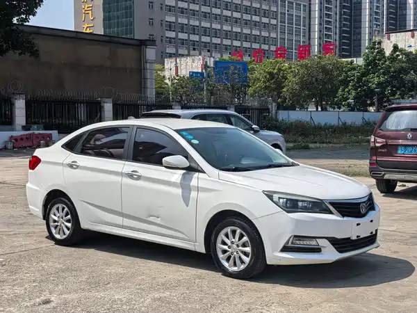 Changan Yuexiang V7 2016