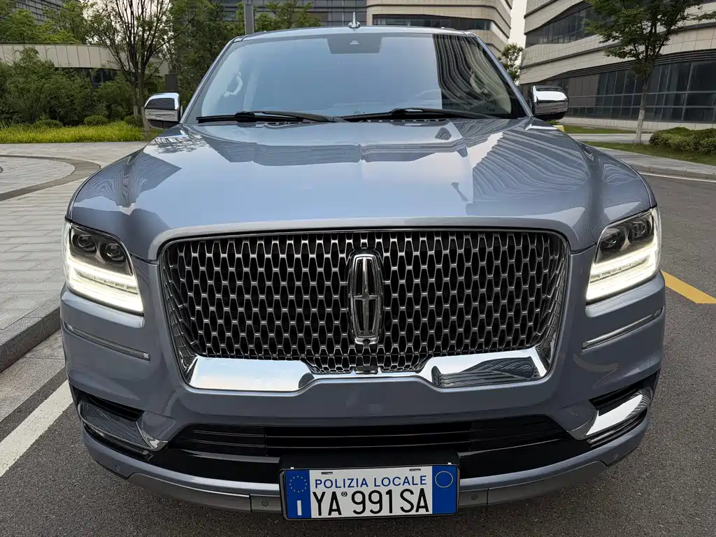 Lincoln Navigator 2019 — фото 2