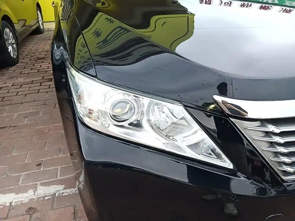 Toyota Camry 2014 — фото 13