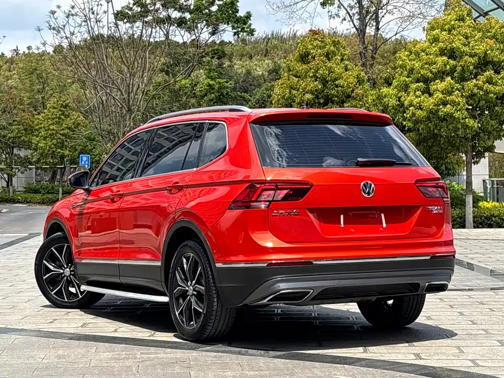 Volkswagen Tiguan L 2017 — фото 5