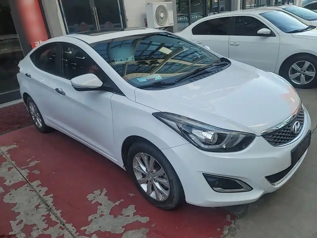 Hyundai Elantra Langdong 2016 — фото 4
