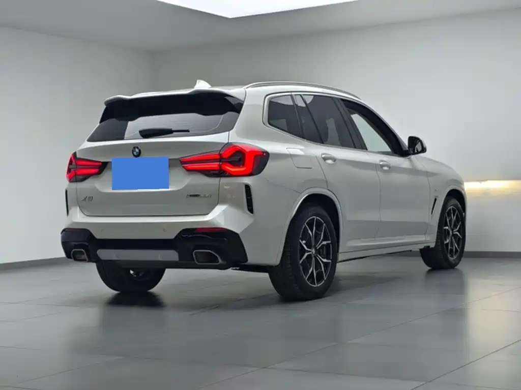 BMW X3 2022 — фото 8