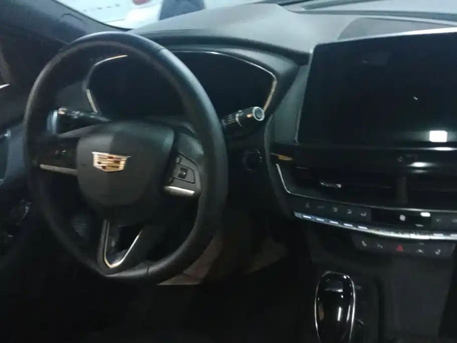 Cadillac CT5 2023 — фото 12