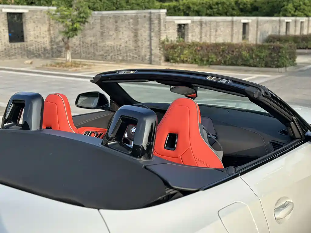 BMW Z4 2022 — фото 8