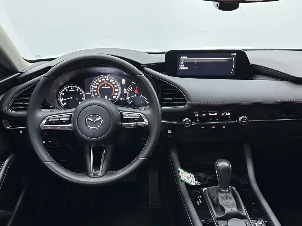 Mazda 3 Axela 2023 — фото 12