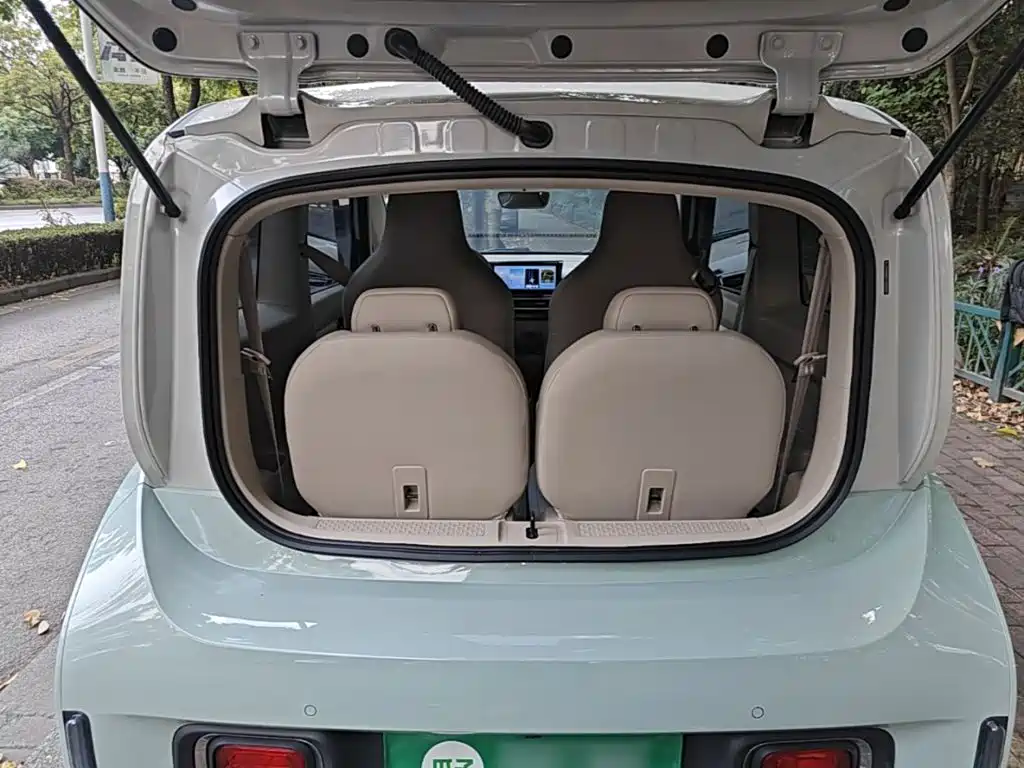 Baojun Kiwi EV 2022 — фото 19
