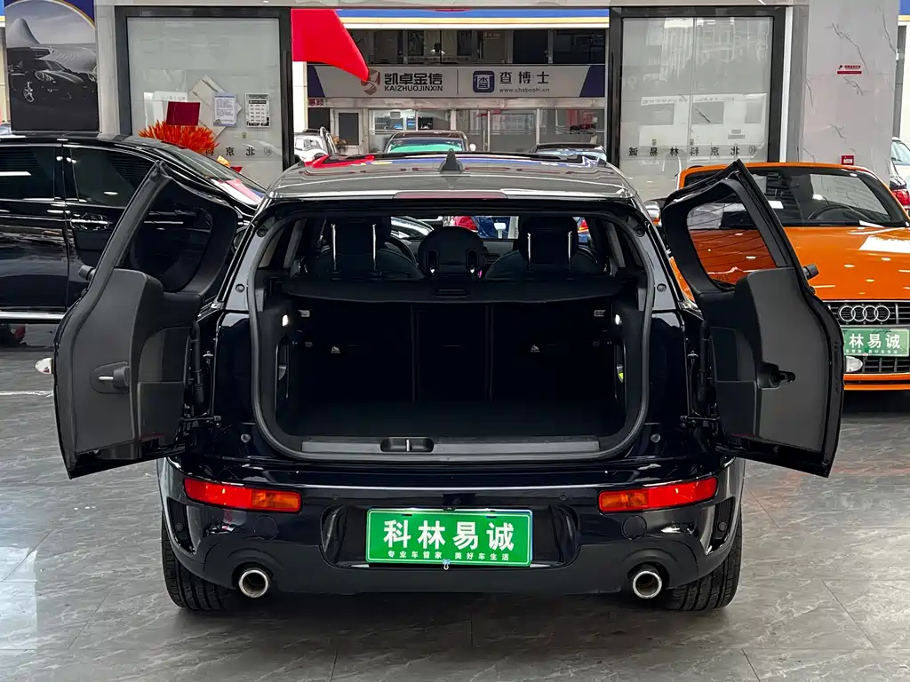 MINI Clubman 2020 — фото 28