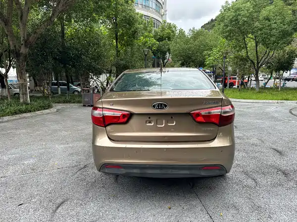 Kia K2 2012