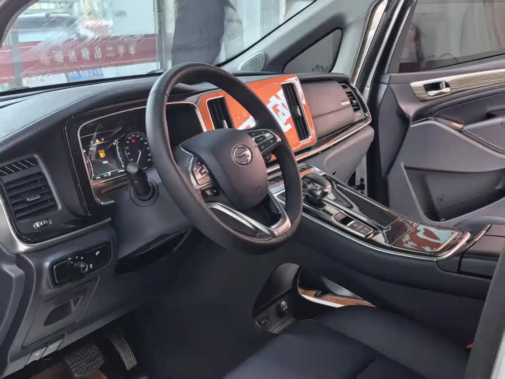 GAC Trumpchi M8 2022 — фото 11