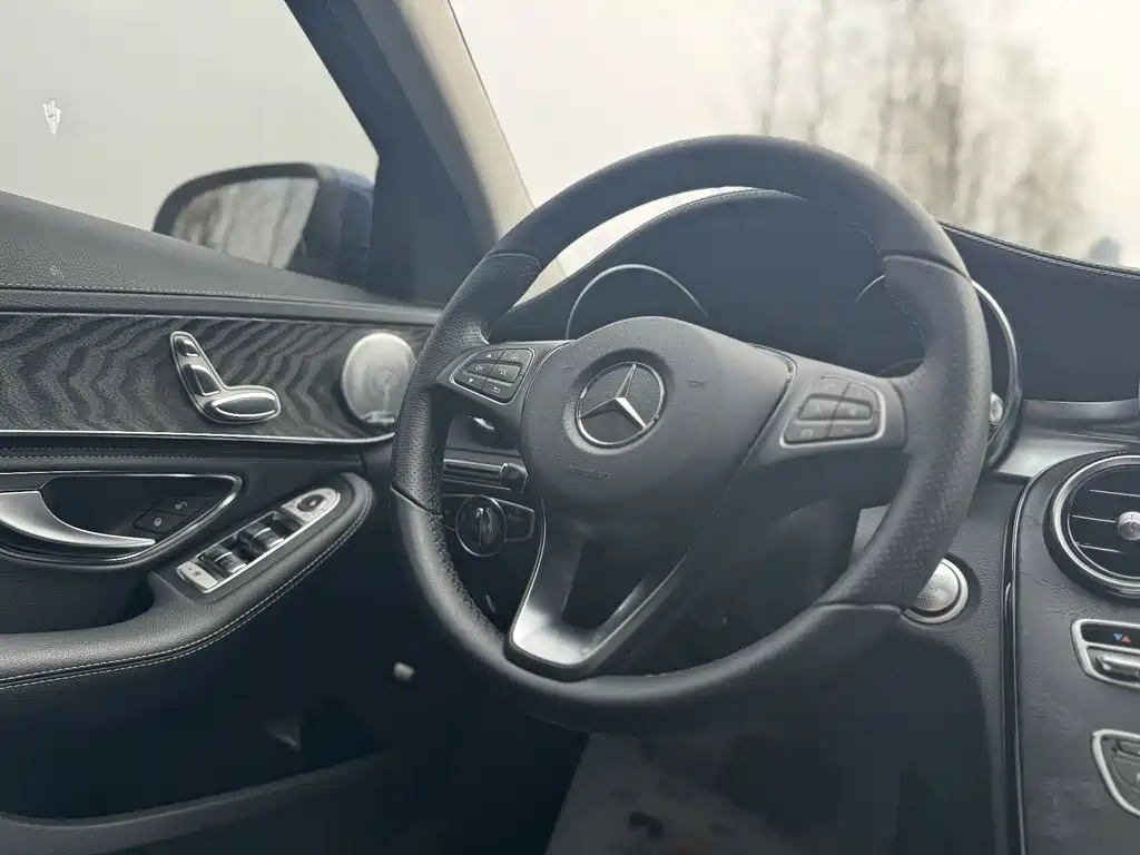 Mercedes-Benz C-Class 2018 — фото 6
