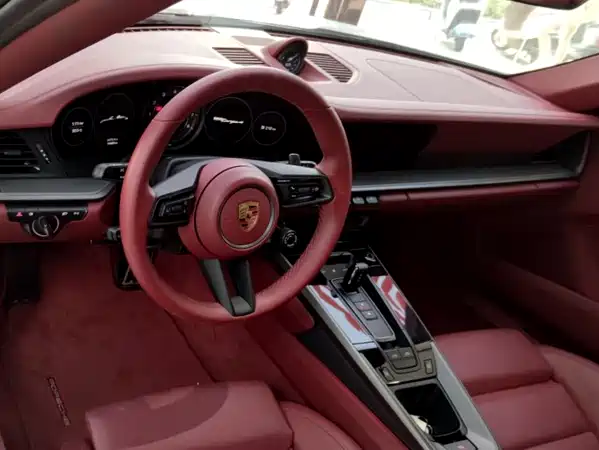 Porsche 911 2023