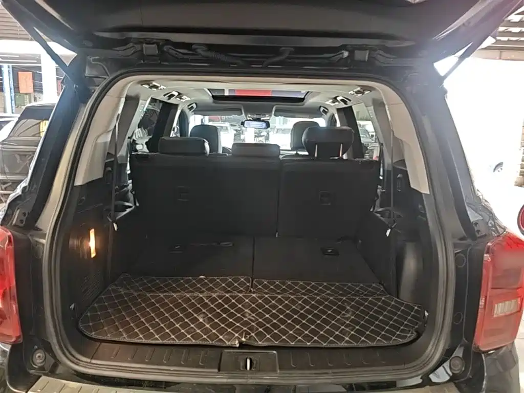 GAC Motor Trumpchi GS8 2018 — фото 19