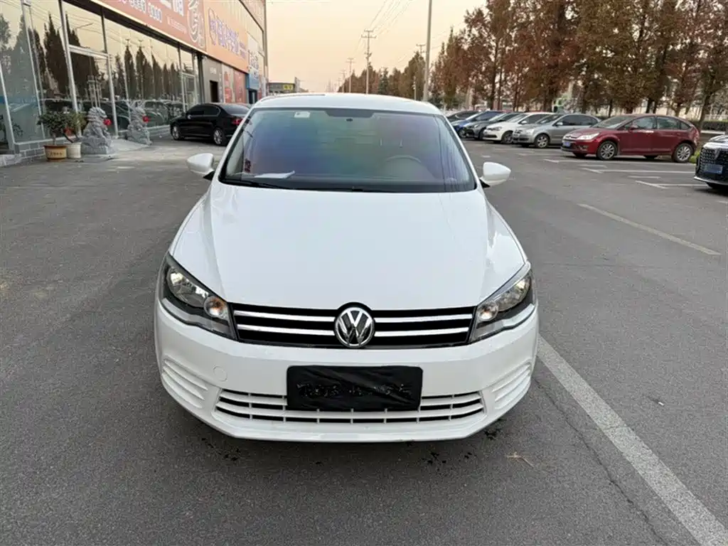 Volkswagen Jetta 2016 — фото 29