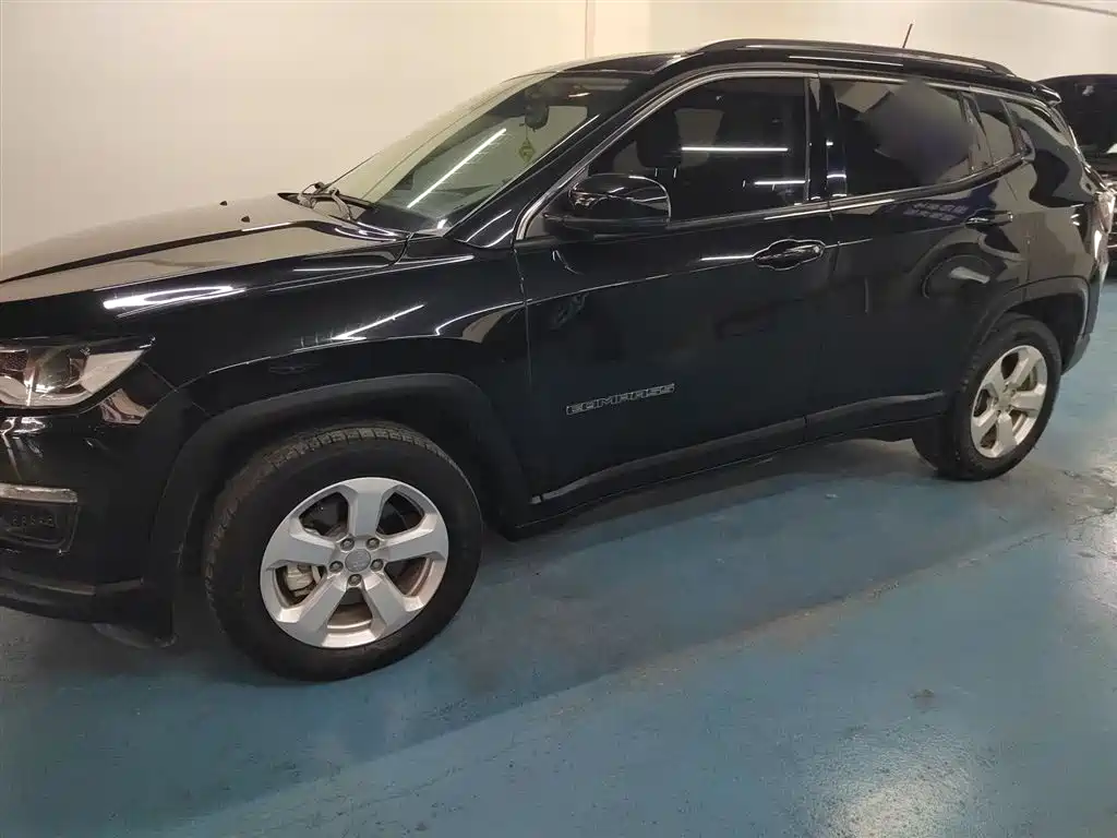 Jeep Compass 2021 — фото 21