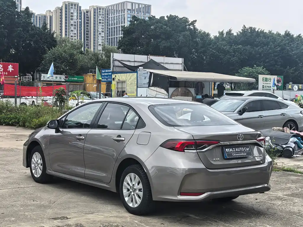 Toyota Corolla 2023 — фото 17