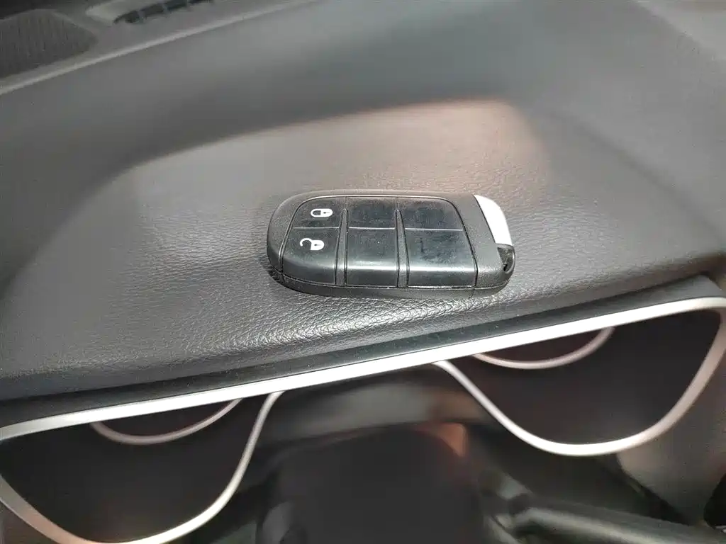 Jeep Compass 2021 — фото 11