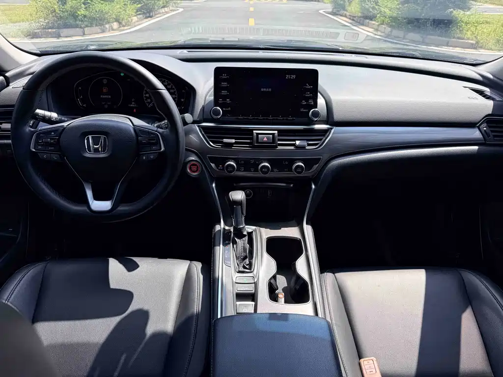 Honda Accord 2021 — фото 6