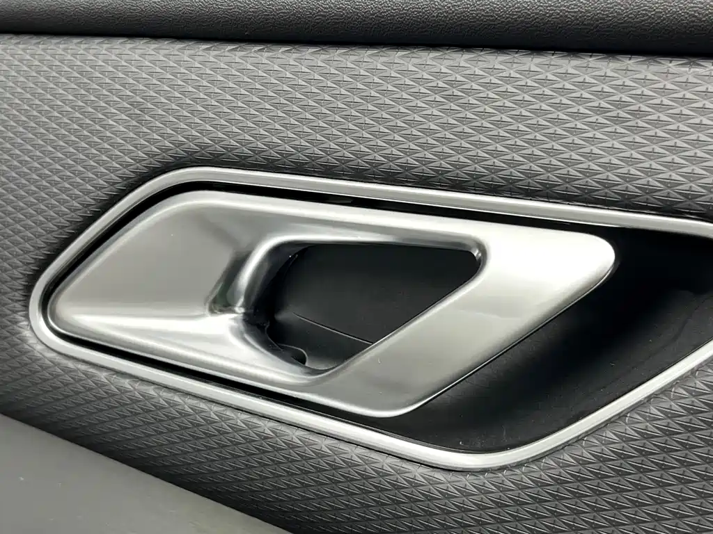 Land Rover Range Rover Velar 2019 — фото 15
