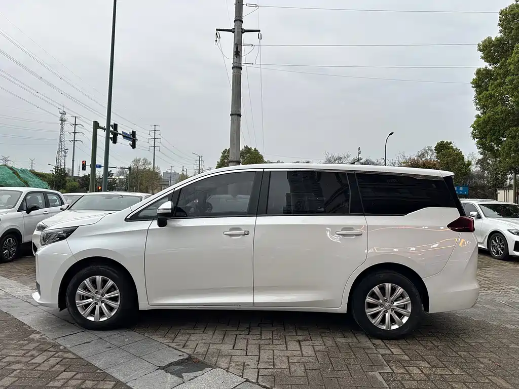 GAC Motor Trumpchi M6 2023 — фото 4