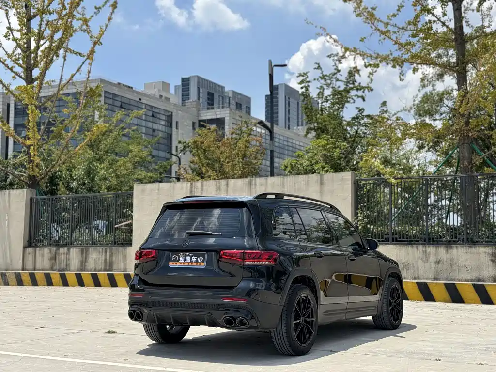 Mercedes-Benz GLB 2023 — фото 17