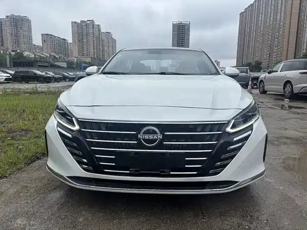 Nissan Teana 2023