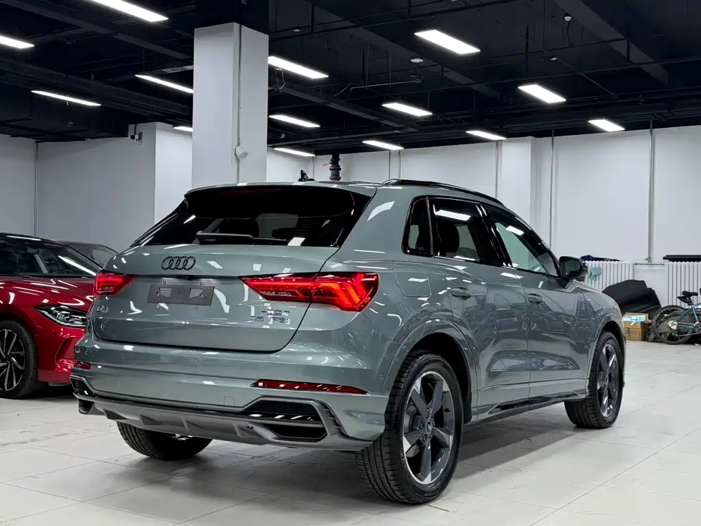 Audi Q3 2022 — фото 8