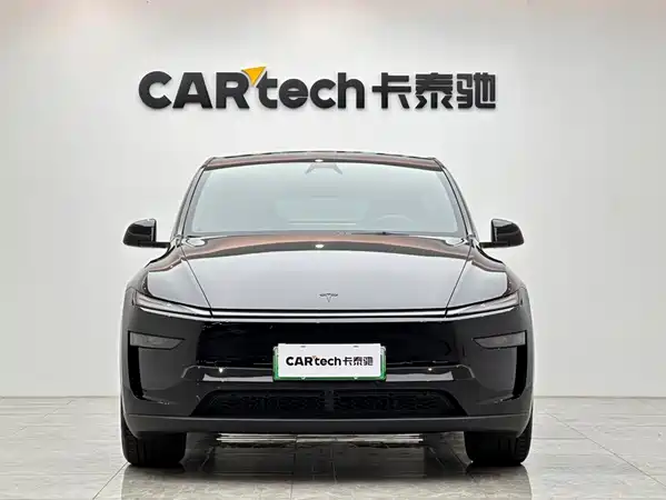 Tesla Model Y 2026