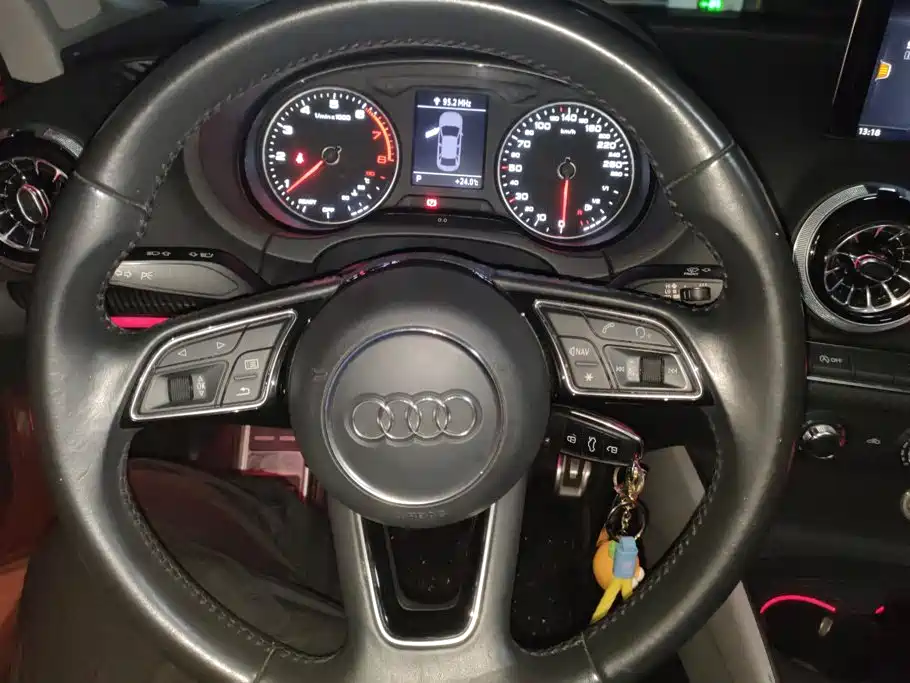 Audi A3 2018 — фото 15