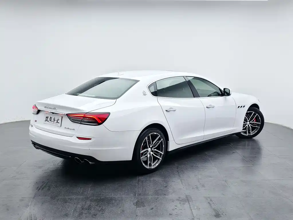 Maserati Quattroporte 2014 — фото 6