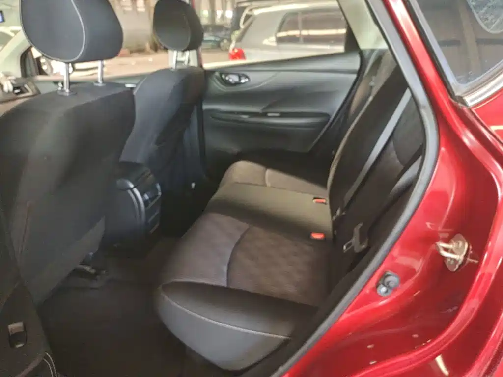 Nissan Tiida 2019 — фото 17