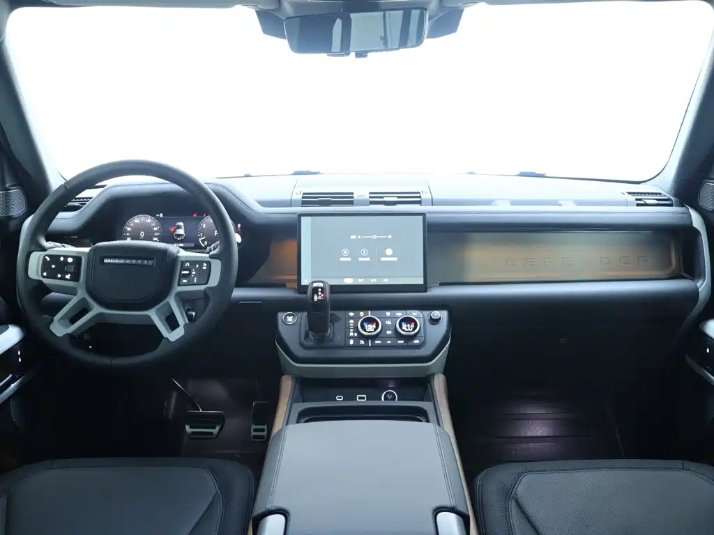 Land Rover Defender 2024 — фото 13