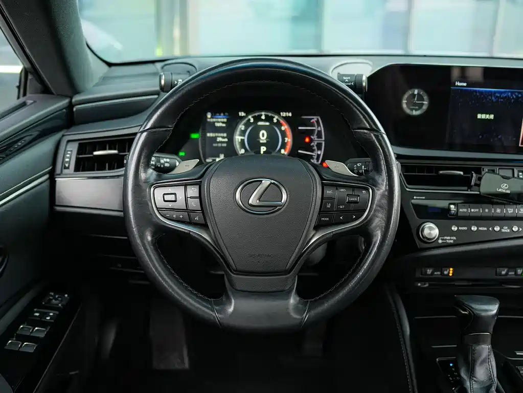 Lexus ES 2022 — фото 20