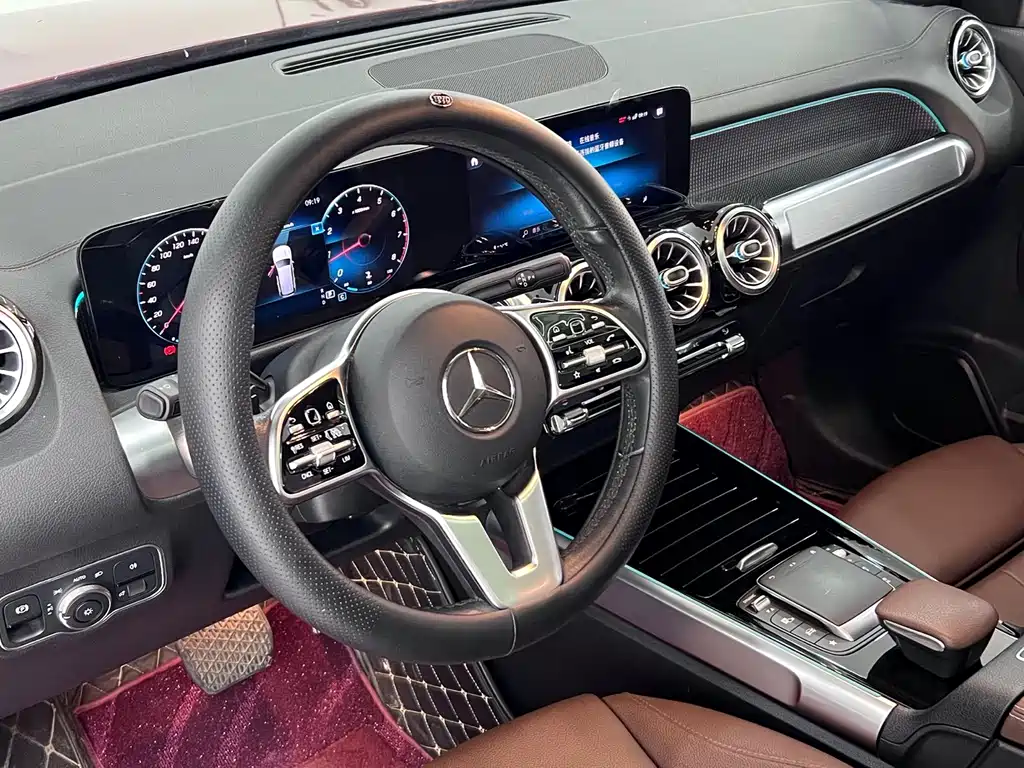 Mercedes-Benz GLB 2021 — фото 16