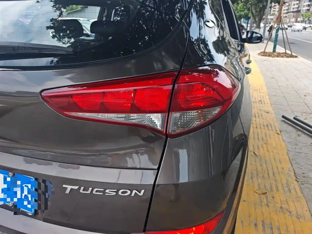 Hyundai Tucson 2017 — фото 8