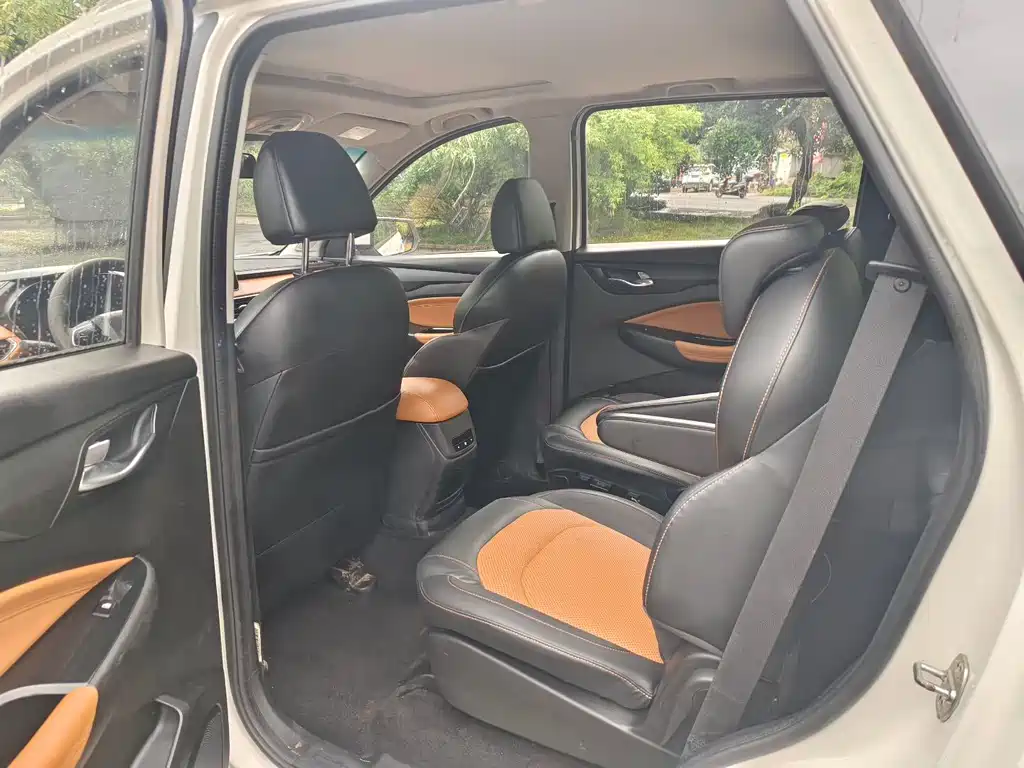 Wuling Hongguang S3 2017