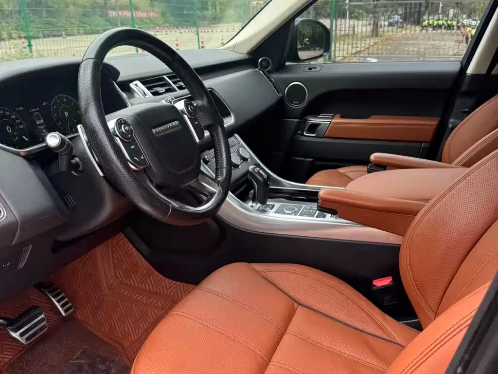 Land Rover Sport 2017 — фото 11